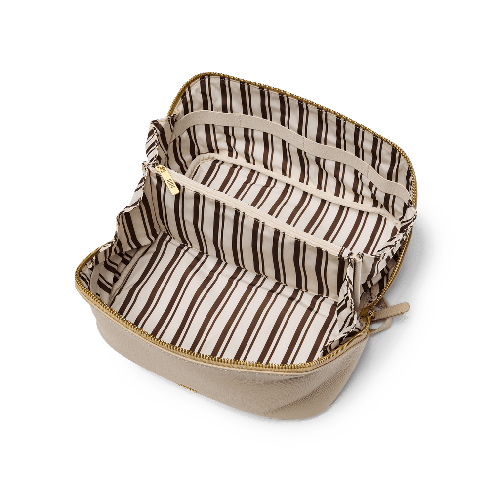 Leather Beauty Case Almond